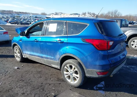 2019 Ford Escape Se from USA, damaged, VIN 1FMCU9GD9KUB19395